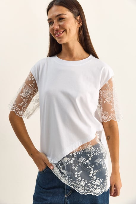 Besticktes T-Shirt mit Rundhalsausschnitt, lässige Passform - Image 2