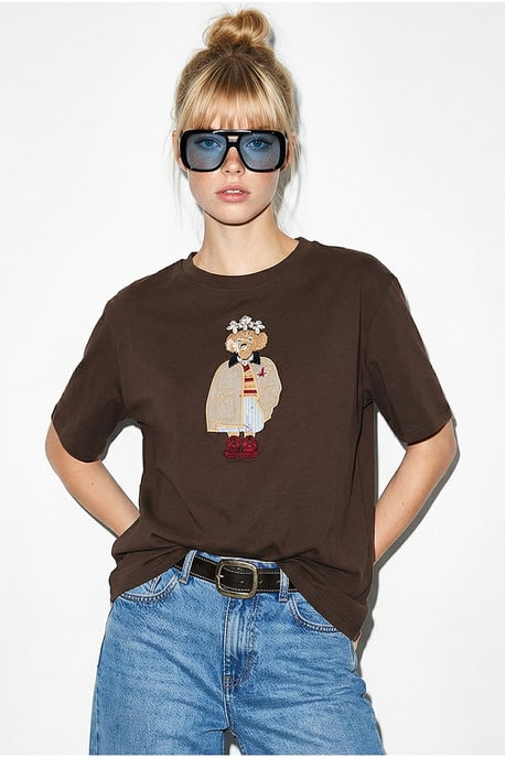 Besticktes T-Shirt mit Rundhalsausschnitt, lässige Passform - Image 1