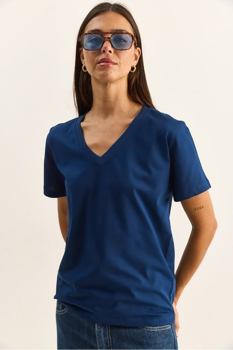 Komfort Fit V-Ausschnitt Kammgarn Baumwoll-T-Shirt - Image 1