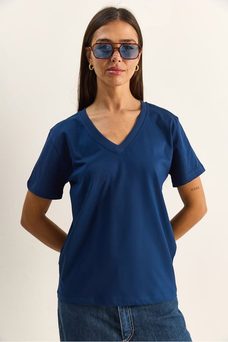 Komfort Fit V-Ausschnitt Kammgarn Baumwoll-T-Shirt - Image 2