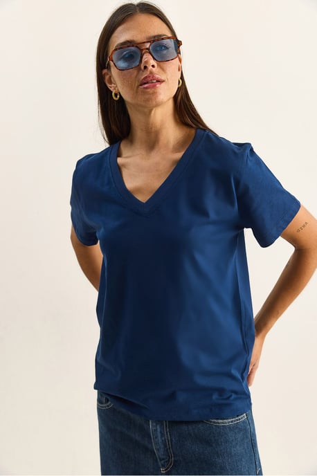 Komfort Fit V-Ausschnitt Kammgarn Baumwoll-T-Shirt - Image 5