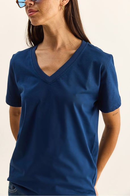 Komfort Fit V-Ausschnitt Kammgarn Baumwoll-T-Shirt - Image 6