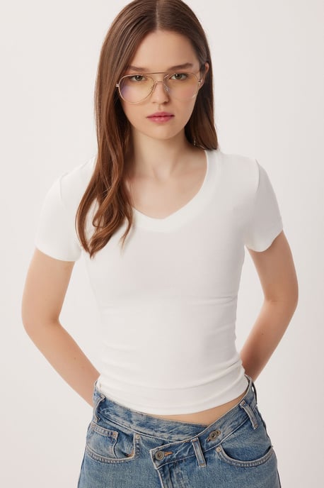 Basic V-Ausschnitt Baumwollmix T-Shirt - Image 5