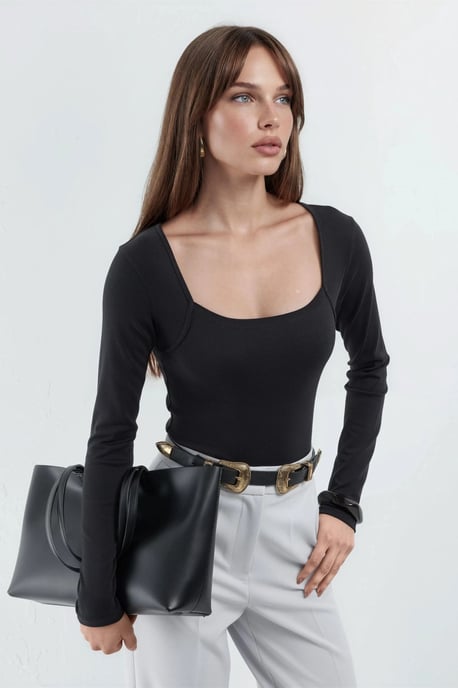 Schlanke Passform Cropped Bluse mit Rechteckkragen - Image 2