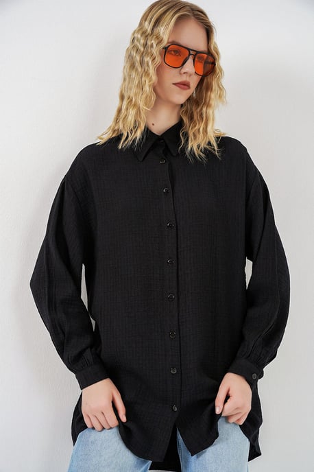 Übergroße Strukturierte Lange Bluse mit Hemdkragen - Image 3