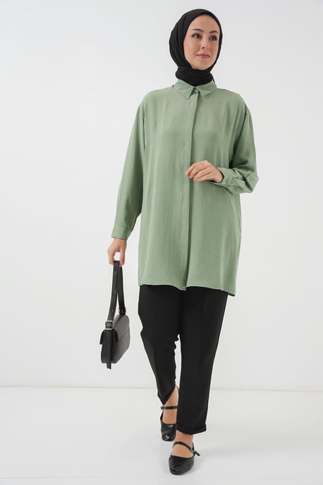 Oversized Langarm-Bluse mit Knopfleiste und Hemdkragen - Image 2