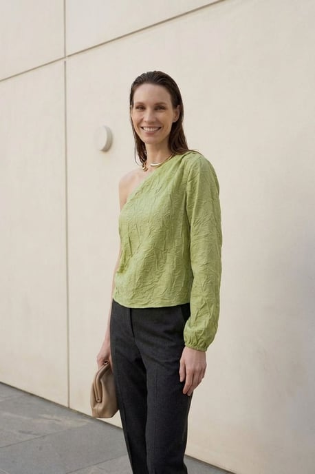 Schulterfreies Cut-Out-Bluse - Image 2