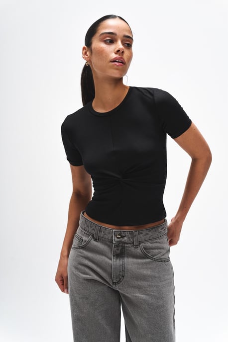 BENU schwarzes gedrehtes Damen-T-Shirt - Image 3