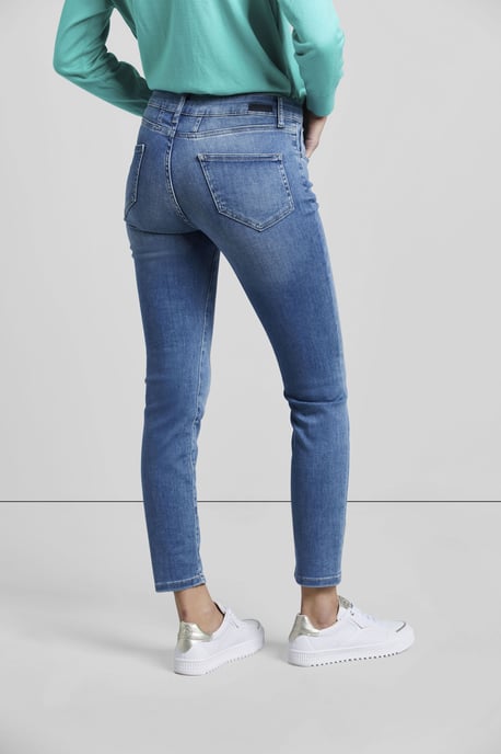 Bugatti Damen 5-Pocket-Jeans mit Flexcity-Stretch - Image 2