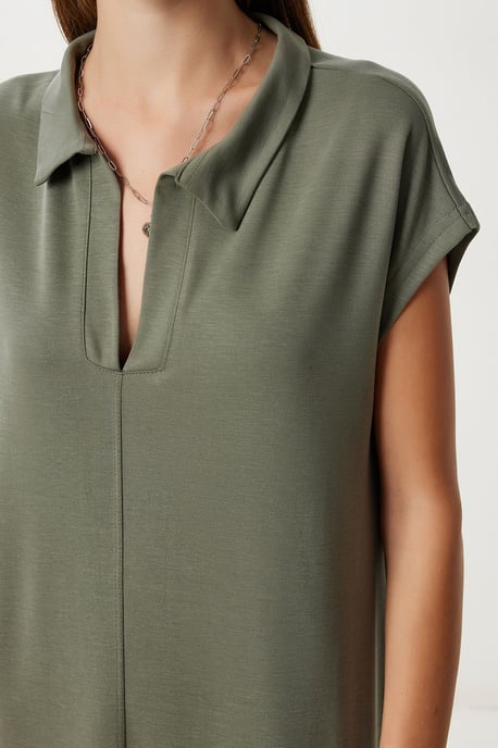 Polo-Kragen Midi-Kleid mit Tasche zum Überziehen - Image 4