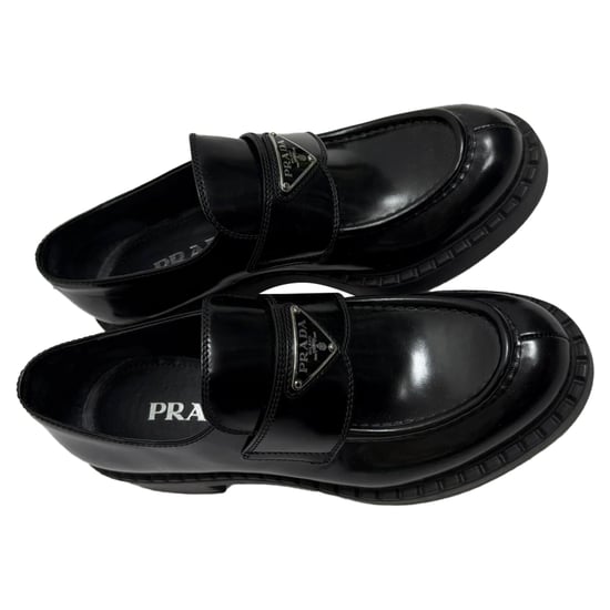 Prada Loafer aus gebürstetem schwarzem Leder - Image 5
