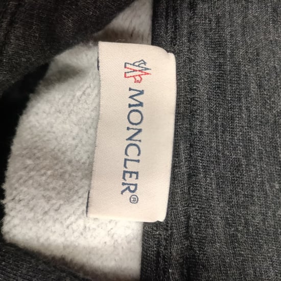 Moncler Reißverschluss-Padded Hoodie aus schwarzer Baumwolle - Image 4