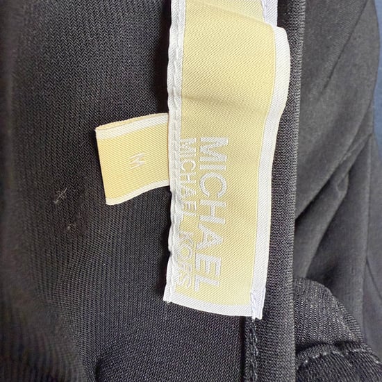 Michael Kors Pailletten-beschichtetes ärmelloses Midikleid aus schwarzem Polyester - Image 4