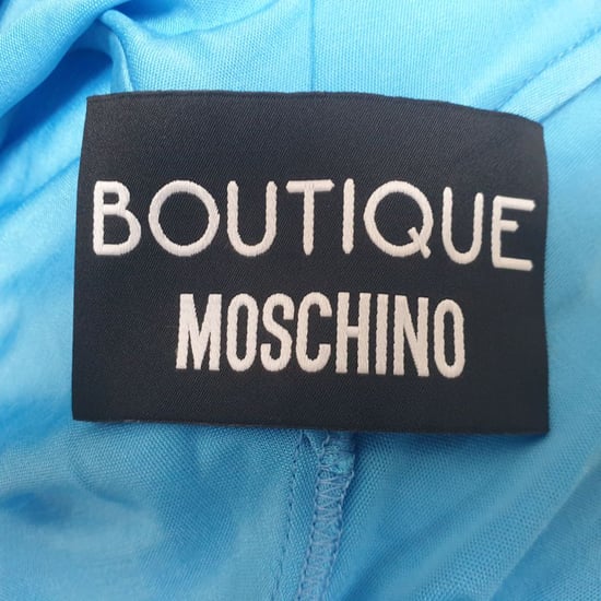 Boutique Moschino V-Ausschnitt Midi-Kleid mit Bindegürtel aus blauer Acetat - Image 4