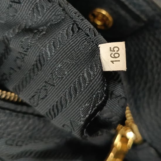 Prada Vitello Daino Einkaufstasche aus schwarzem Leder - Image 6
