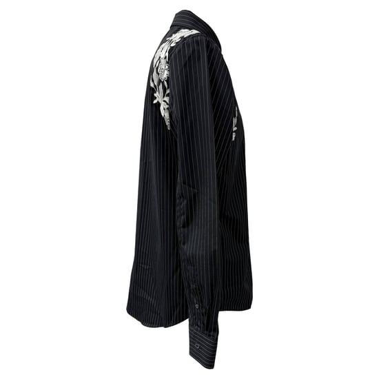 Alexander McQueen Besticktes Nadelstreifenhemd aus schwarzer Baumwolle - Image 2