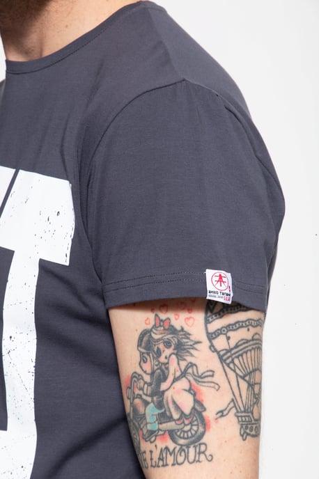 Akito Tanaka Herren T-Shirt mit Frontprint Write - Image 5