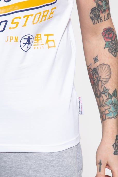 Akito Tanaka Herren T-Shirt mit Frontprint Tokio Beach - Image 3