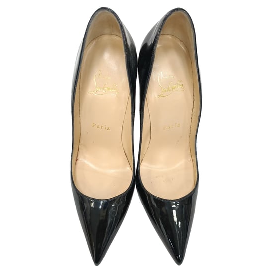 Christian Louboutin So Kate Pumps aus schwarzem Lackleder - Image 5