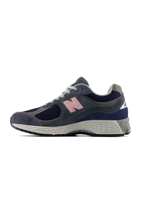 NEW BALANCE 2002R TRAINER GRAPHITE/DOUBLE BUBBLE - Image 3