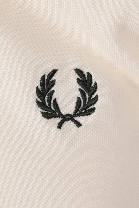 FRED PERRY TWIN TIPPED POLO ECRU/OXBLOOD/GRASSROOTS - Image 3