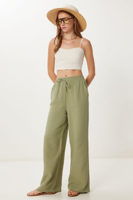 Weite Hosen mit Bindegürtel und Bindungsdetails - Image 1