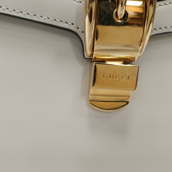 Gucci Medium Sylvie Henkeltasche aus weißem Leder - Image 6