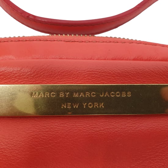 Marc by Marc Jacobs Schultertasche mit Logo-Plakette aus orangefarbenem Leder - Image 6