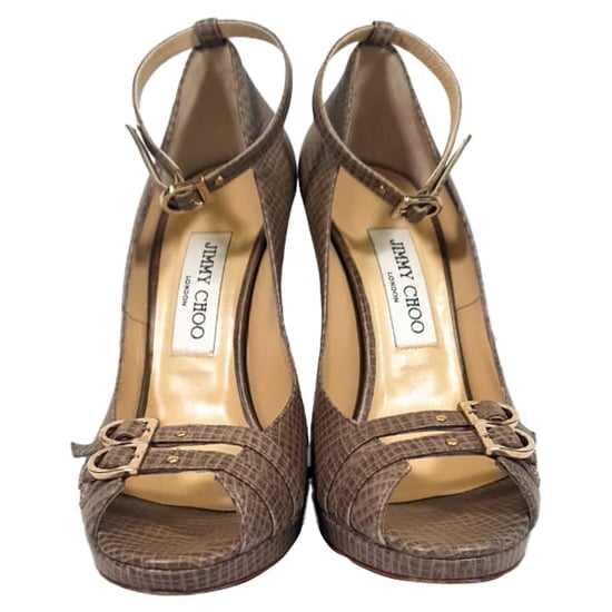 Jimmy Choo Pumps mit strukturierter Oberfläche, offener Zehenpartie und Knöchelriemen aus braunem Leder - Image 2