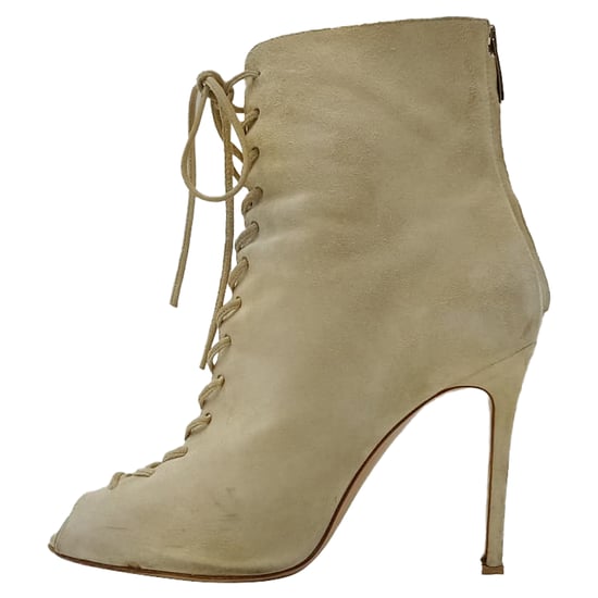 Gianvito Rossi Schnürstiefeletten aus beigem Wildleder - Image 4