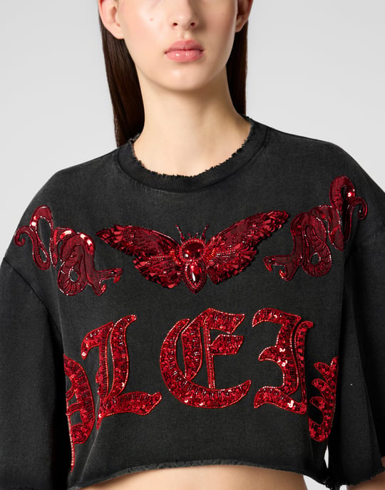 Cropped T-Shirt Butterfly Tattoo - Image 3