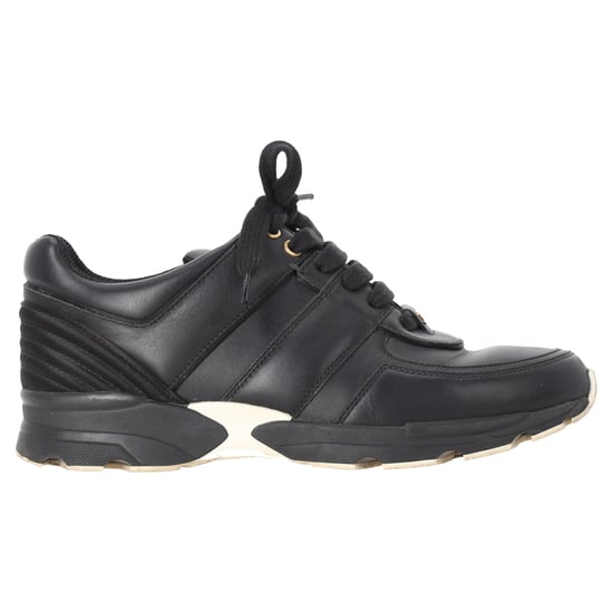 Chanel CC Low-Top-Sneaker aus schwarzem Kalbsleder - Image 1