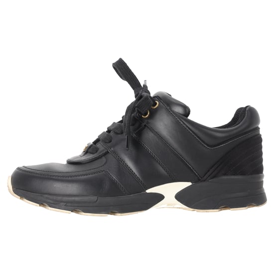 Chanel CC Low-Top-Sneaker aus schwarzem Kalbsleder - Image 2