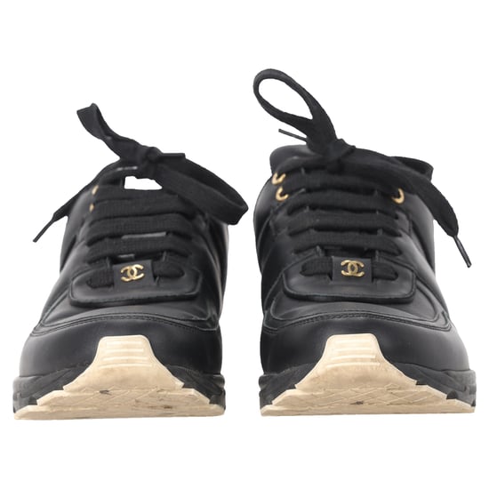 Chanel CC Low-Top-Sneaker aus schwarzem Kalbsleder - Image 4