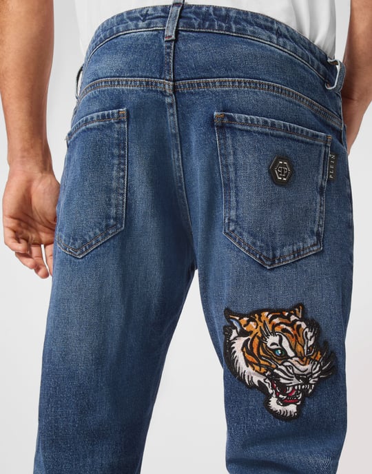 Jeans Gerader Schnitt Tattoo - Image 5