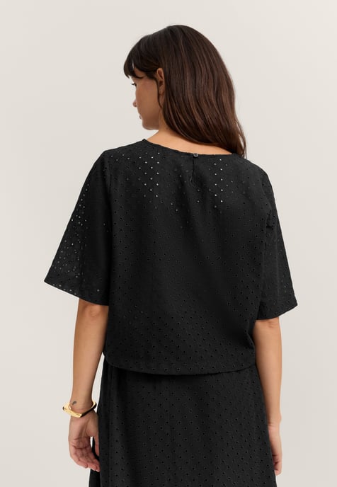 Bugatti Damen Bluse kurzarm Modern Fit mit Lochmuster - Image 2