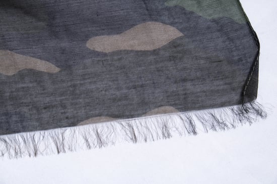 Valentino Garavani, Schal mit Camouflage-Druck - Image 5