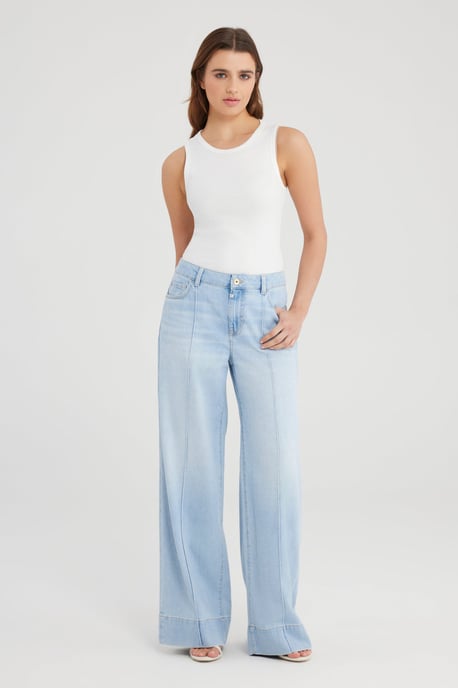 Layla Jeans mit mittelhohem Bund, langer Passform, Abnähern und 5 Taschen, Hellblau - Image 3
