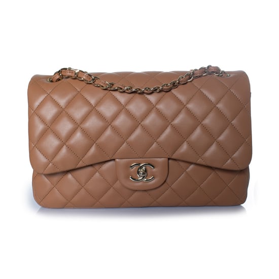 Chanel, Jumbo gesteppte Handtasche aus Leder in Karamell - Image 1