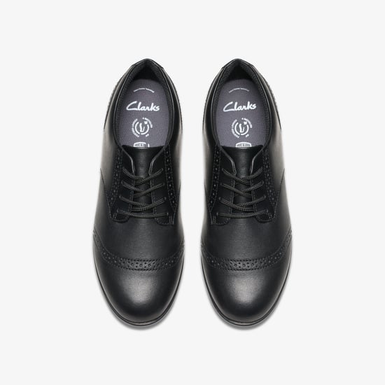 FinjaBrogue Y. Black Leather Schuhe - Image 6