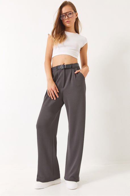 Bundfaltenweite Strickhose - Image 1