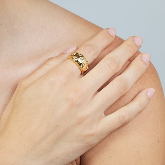 Luxenter Ring aus brillantem Metall und Zirkonia-Legierung, gefertigt in 18-karat-Gelbgold - Juini - Image 3