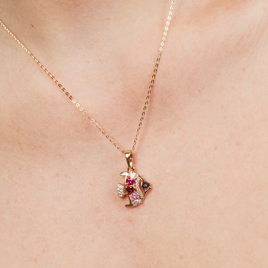 Luxenter-Halskette aus Metalllegierung und mehrfarbigem Zirkonia mit 18-karat-Roségold – Mahdas - Image 4