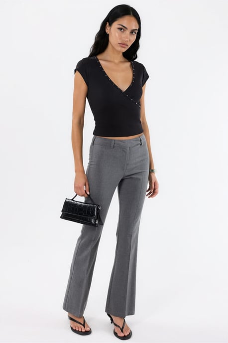 V-Ausschnitt Rippstrick Slim Fit Bluse - Image 3