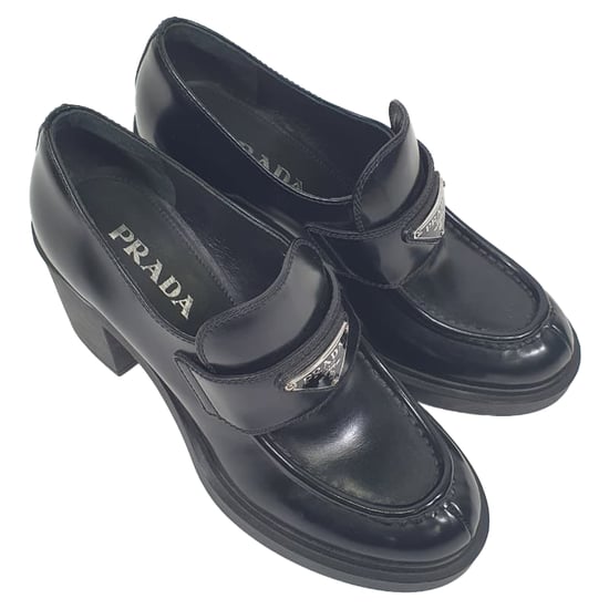 Prada Schokoladenfarbene High-Heel-Loafers aus schwarzem Leder - Image 6