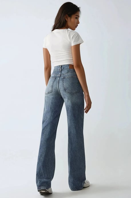 Gerade geschnittene Denim-Jeans - Image 5