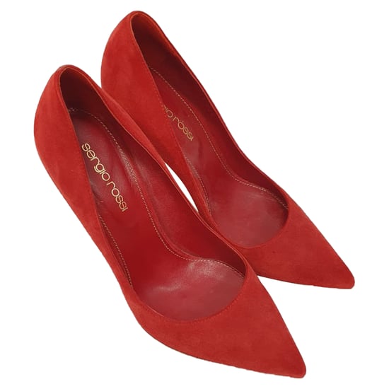 Sergio Rossi Spitz zulaufende Pumps aus rotem Wildleder - Image 6