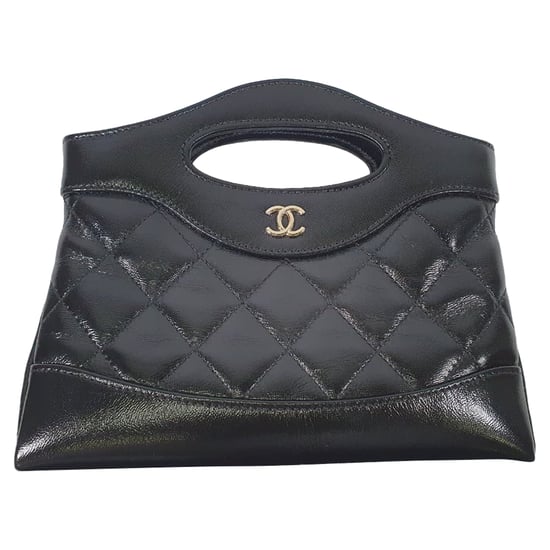 Chanel Gepolsterte Glänzende Nano 31 Einkaufstasche aus schwarzem Kalbsleder - Image 5