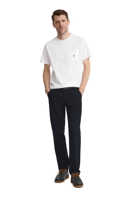 T-Shirt weiß mit Brusttasche und Rigby Go Logo - Image 3