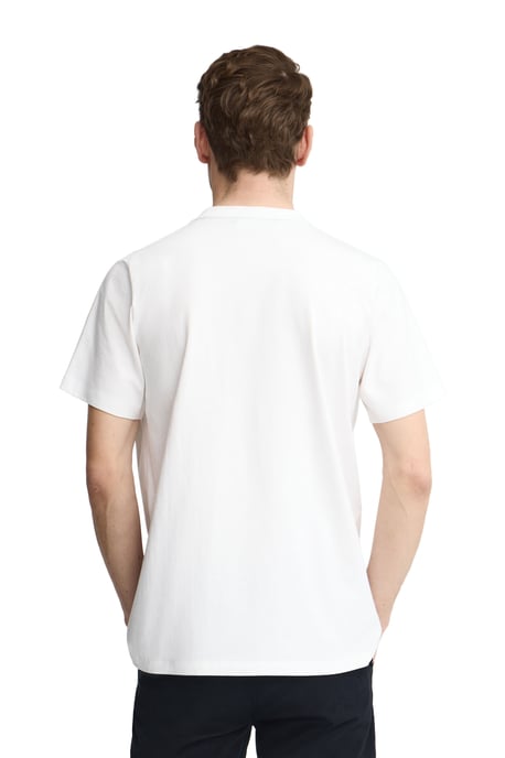 T-Shirt weiß mit Brusttasche und Rigby Go Logo - Image 4